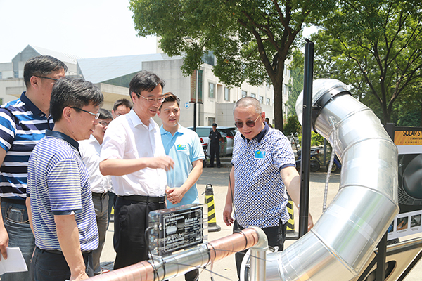 心日源索樂圖導光管等眾多節(jié)能產品再上蘇州電視臺和蘇州日報